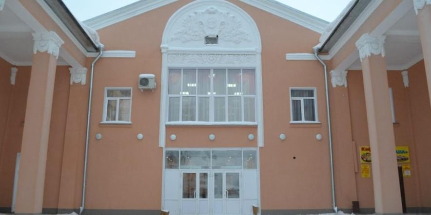 Основное изображение для учреждения Белохолуницкий дом культуры на ул. Усатовой