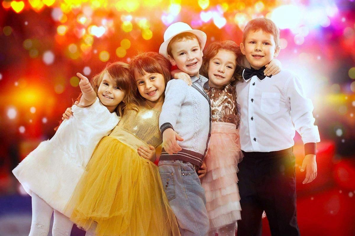 Танец с подарками