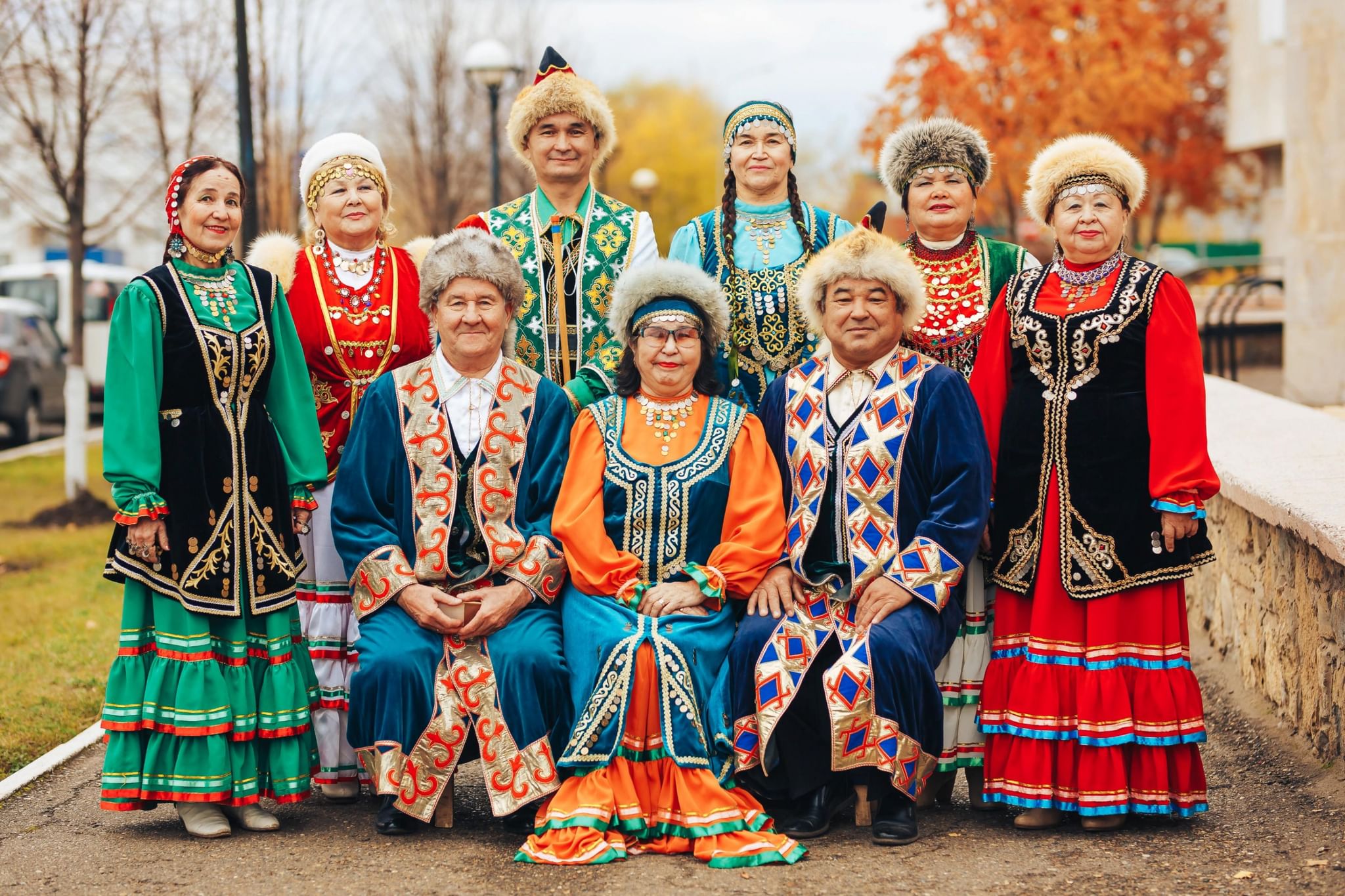 Башкиры народ. Свадебный костюм башкирского народа. Народ башкиры и их Наряды. Голубоглазые башкиры.