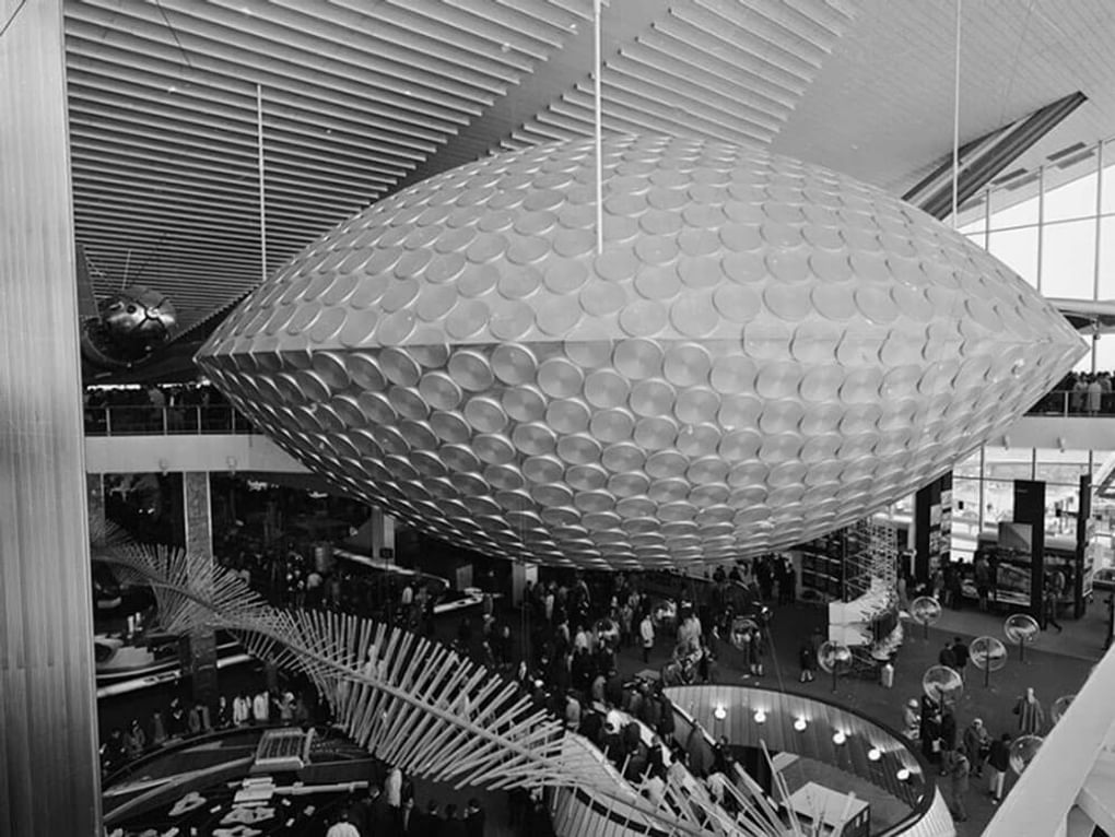 Конструкция «Чечевица» в советском павильоне на всемирной выставке «Экспо-67» в Монреале, Канада. 1967. Фотография: old.vdnh.ru