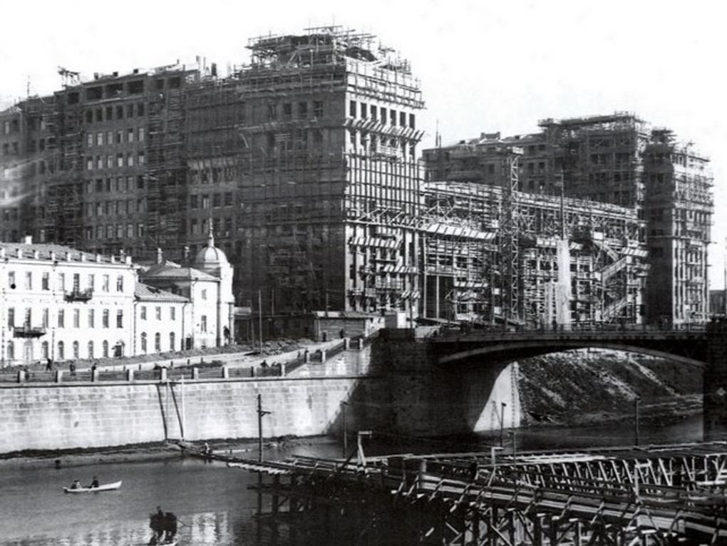 Строительство Дома правительства. Начало 1930-х. Фотография: wikiwand.com