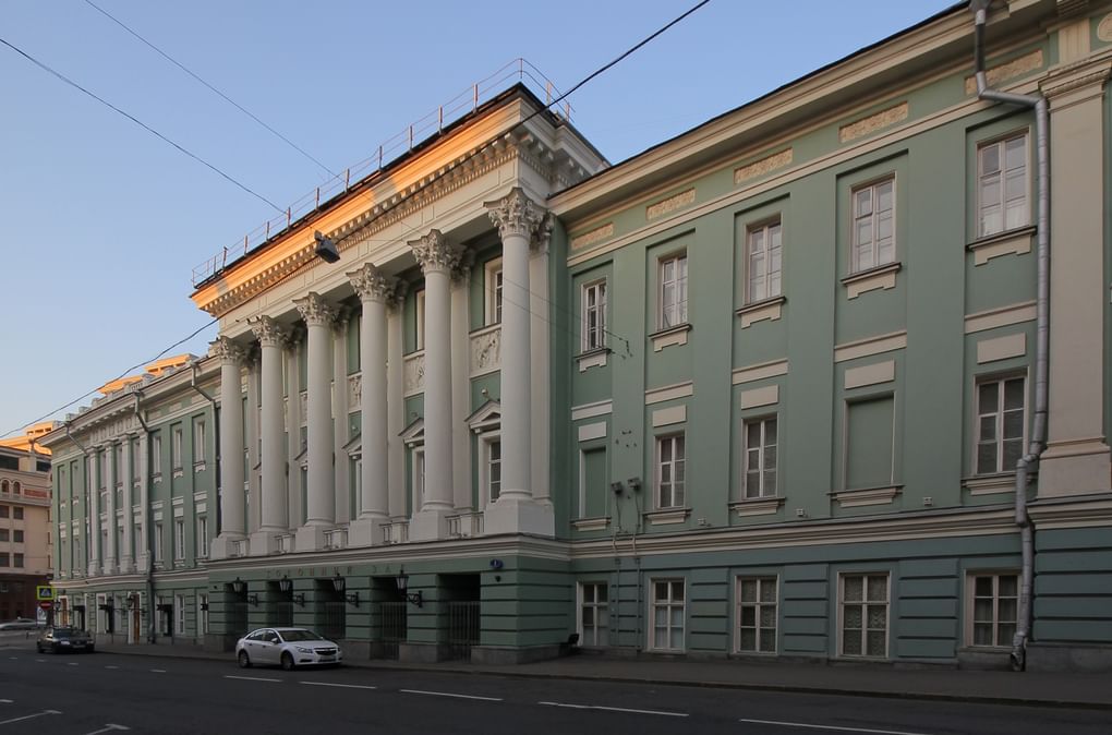 Дом союзов (Благородное Собрание). Архитекторы: Матвей Казаков, Алексей Бакарев, Александр Мейснер. Первая половина XVIII века. Фотография: A.Savin / wikipedia