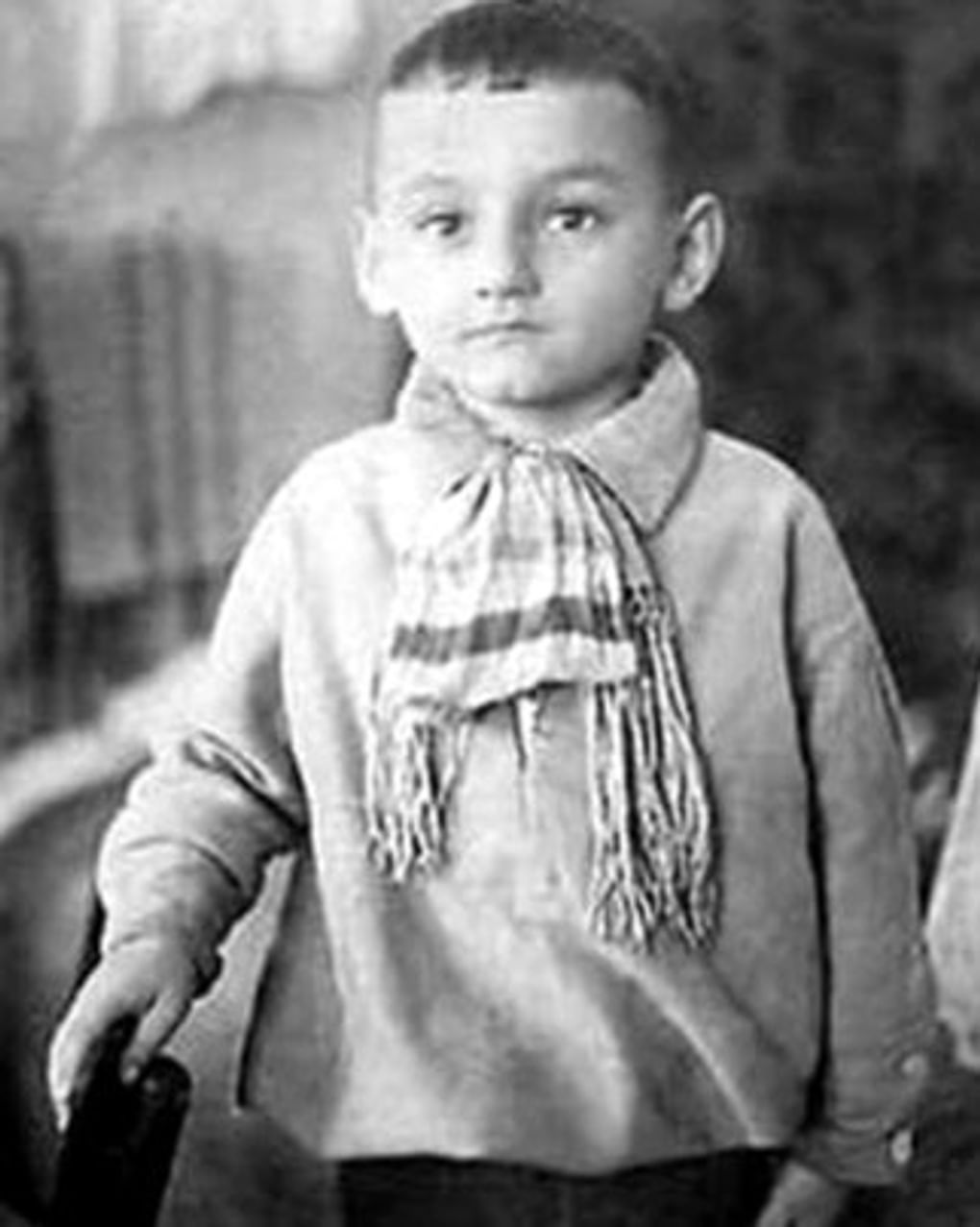 Семен Фарада (Фердман) в детстве. 1935. Фотография: aeslib.ru
