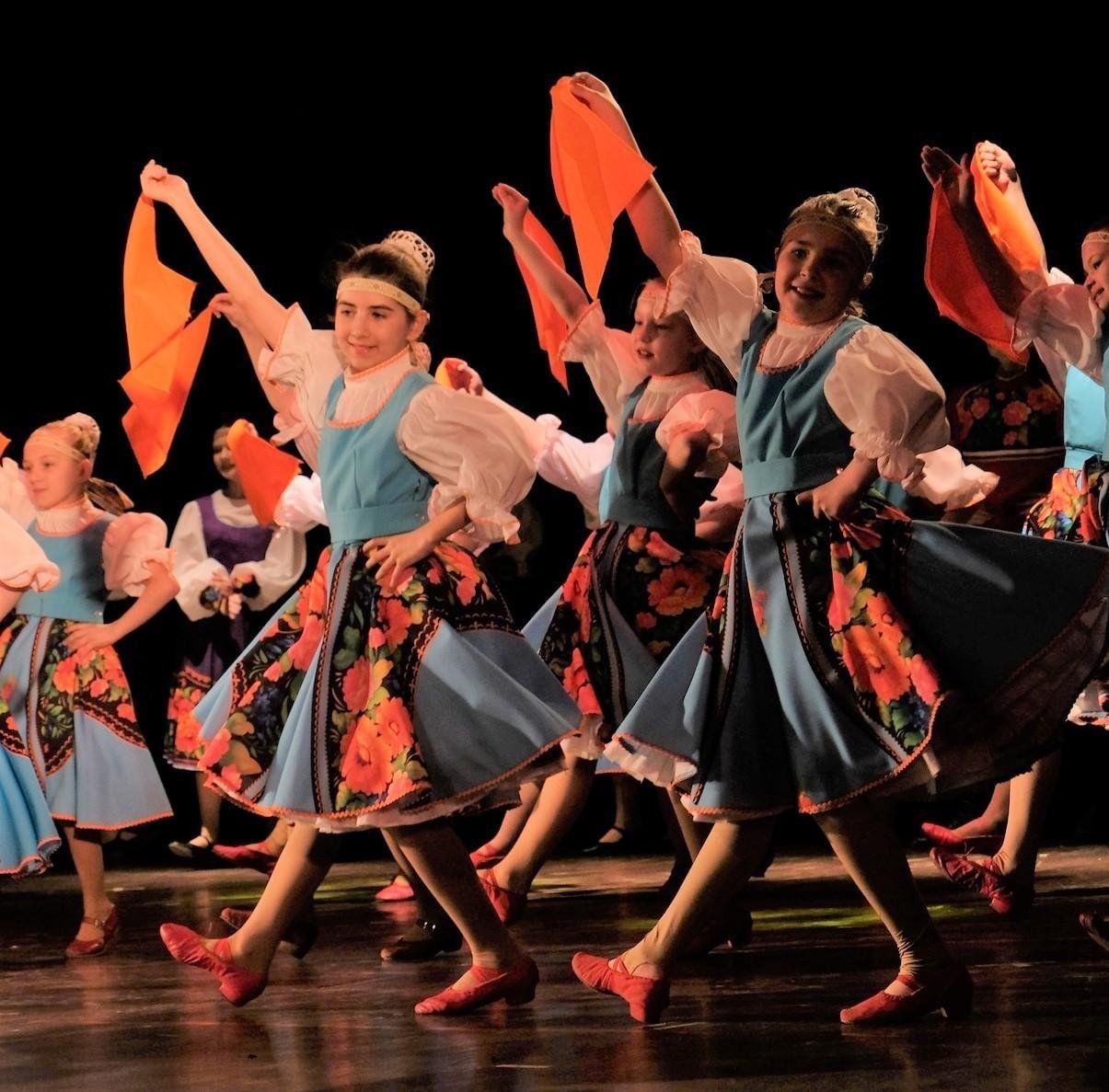 Выступление творческих коллективов. Танцуй Сибирь 2023.