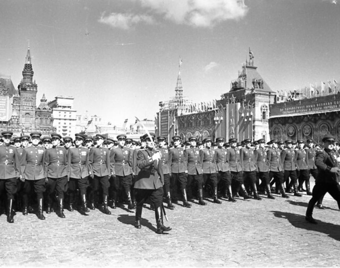 Военный парад 1945 года на красной площади