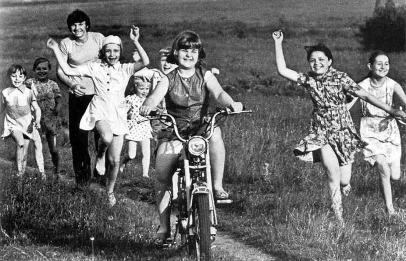 Как жили без телефона. Советское детство. Лето советские дети. Советское лето. Наше советское детство.