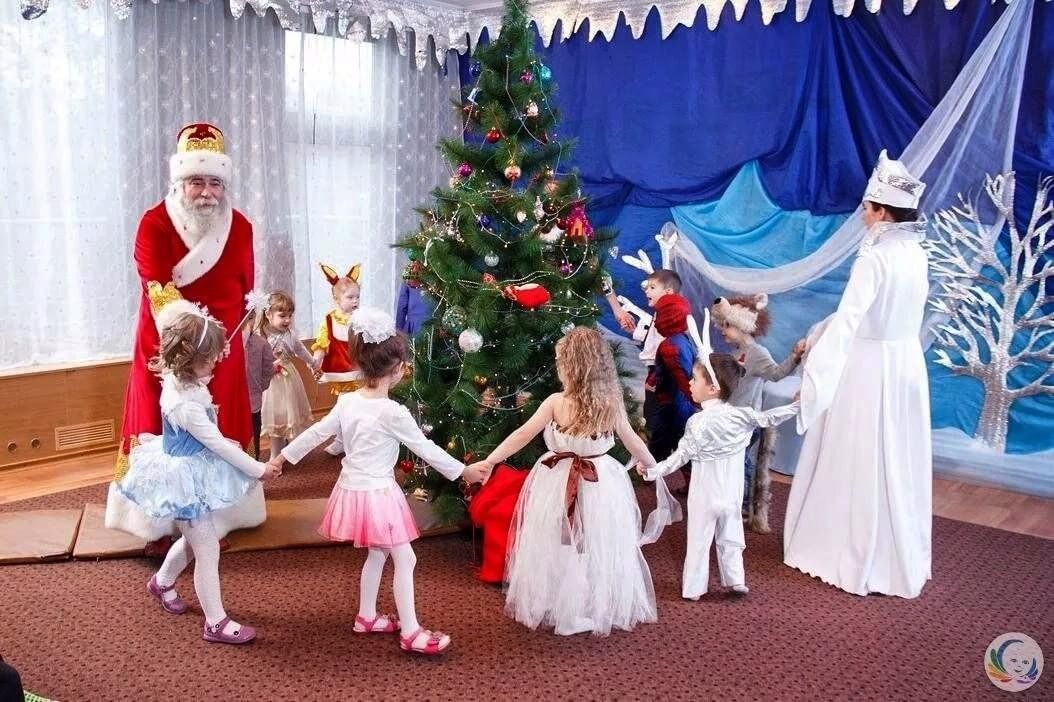 Новогодний утренник в саду как подписать фото