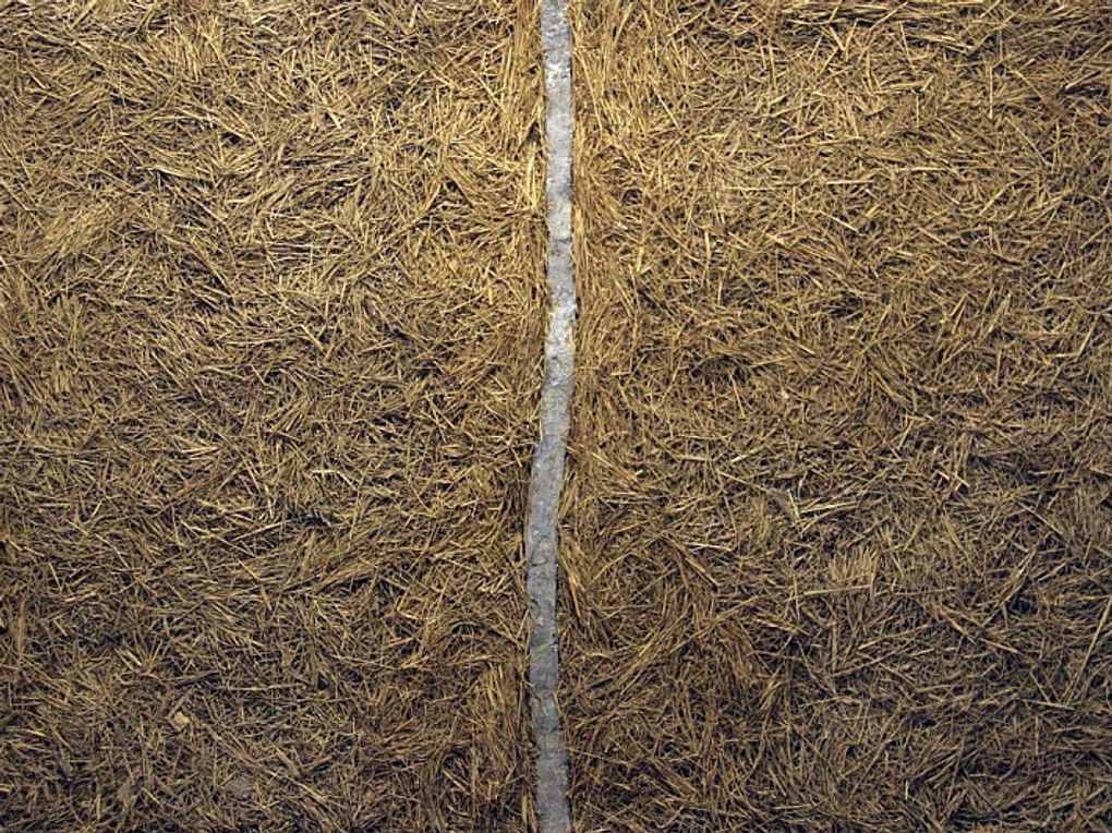 Андрей Кузькин. Пейзаж с рекой №3. Из серии «Объемные пейзажи». 2005. Изображение: <a href="https://art4.ru/show/veshchi/" target="_blank">art4.ru</a>