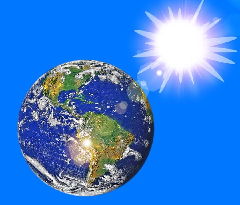Light on earth. Планета земля и солнце. Земной шар и солнце. Планета земля. Изображение планеты земля.