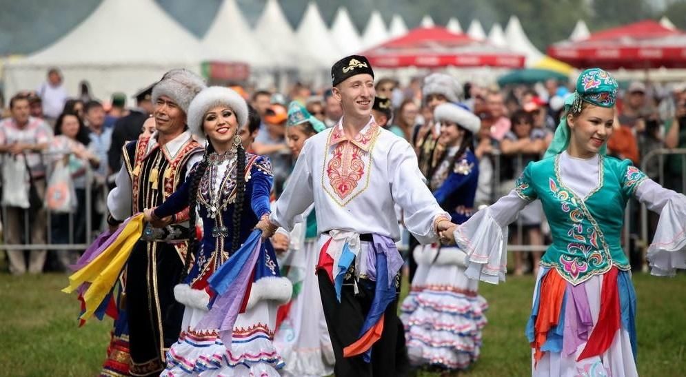 Кр культура. Народ Татарстана татары. Праздники народов. Национальные традиции Татарстана.