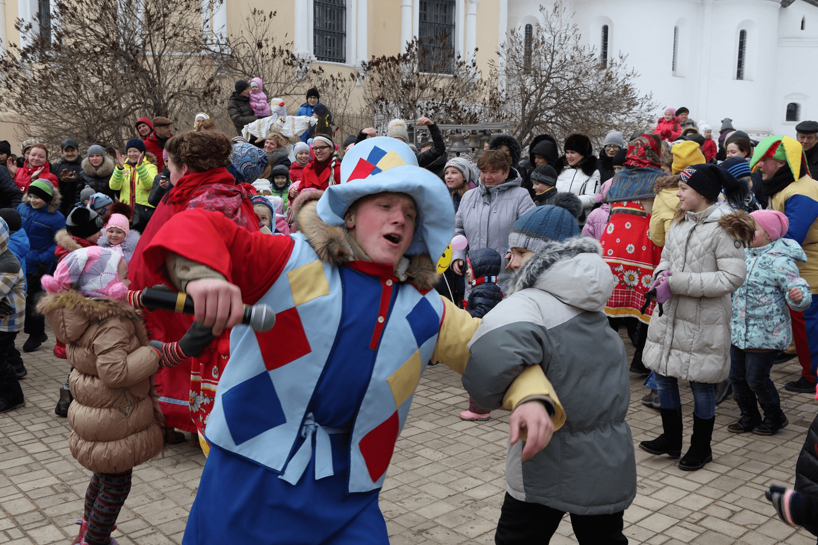 Масленица в Ярославле. Ярославская Масленица. Петрушкины забавы. Масленица в музее истории города Ярославля.