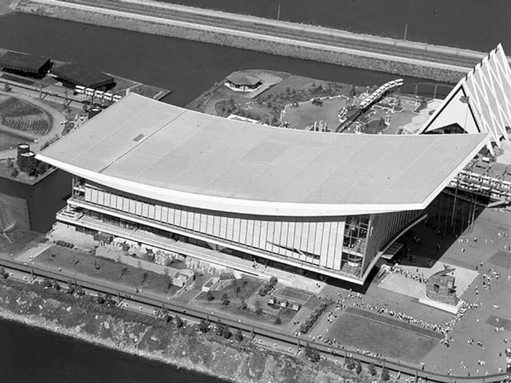 «Летящая крыша» советского павильона на всемирной выставке «Экспо-67» в Монреале, Канада. 1967. Фотография: old.vdnh.ru
