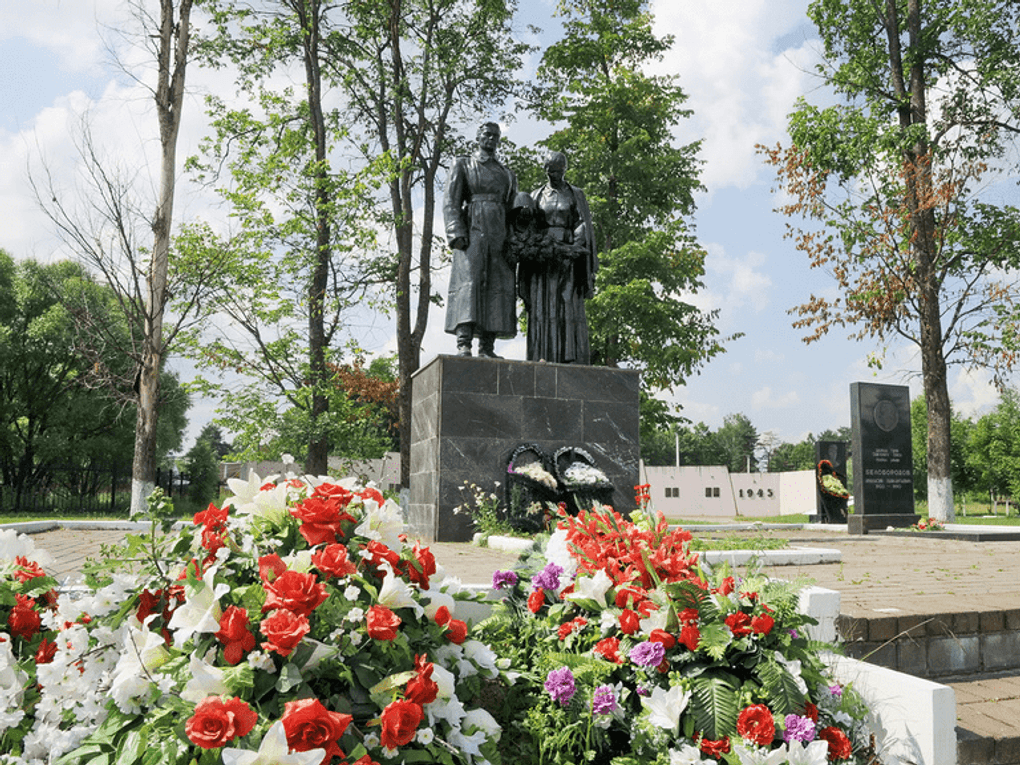 Памятник погибшим воинам в годы Великой Отечественной войны. Ленино-Снегиревский военно-исторический музей. Поселок Снегири, Московская область. Фотография: stargal / фотобанк «Лори»