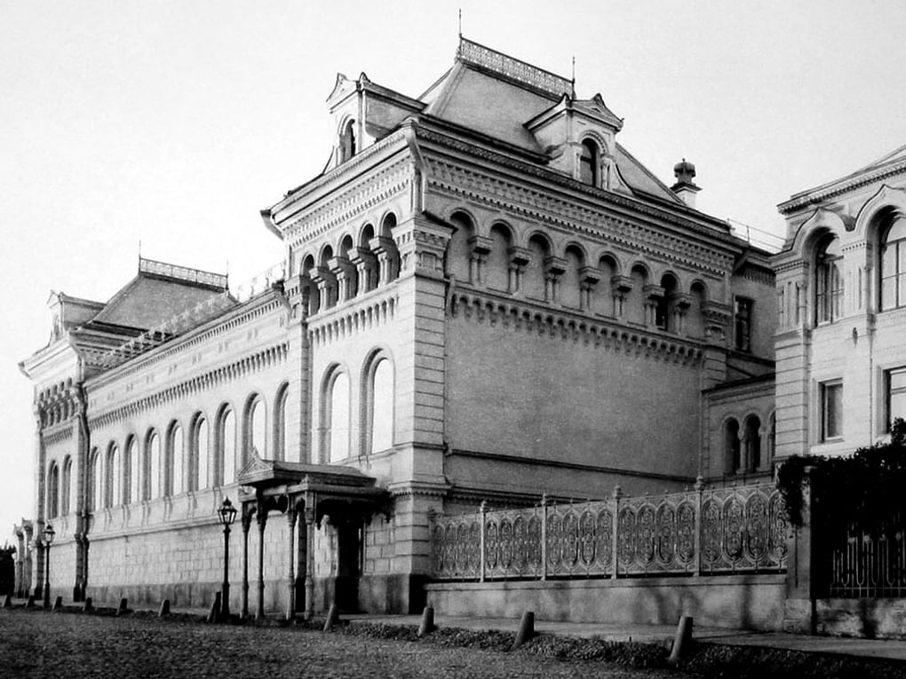 Усадьба Замятина — Третьякова. Москва. Архитектор Александр Каминский. 1871. Иллюстрация из журнала «Художественный сборник работ русских архитекторов и инженеров». Москва: издательство «Типо-литография Т-ва И.Н. Кушнерев и Ко», 1890–1892