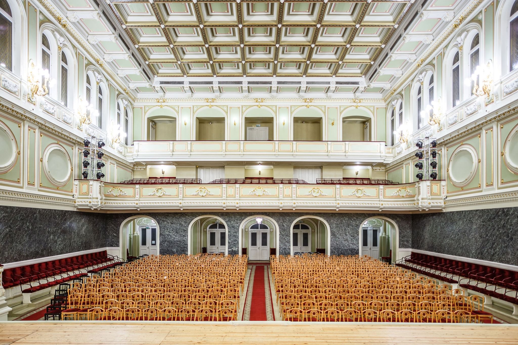 Капелла спб. Государственная Академическая капелла Санкт-Петербурга. Государственная Академическая капелла Санкт-Петербурга зал. Концертный зал капелла СПБ. Государственная Академическая капелла зал.