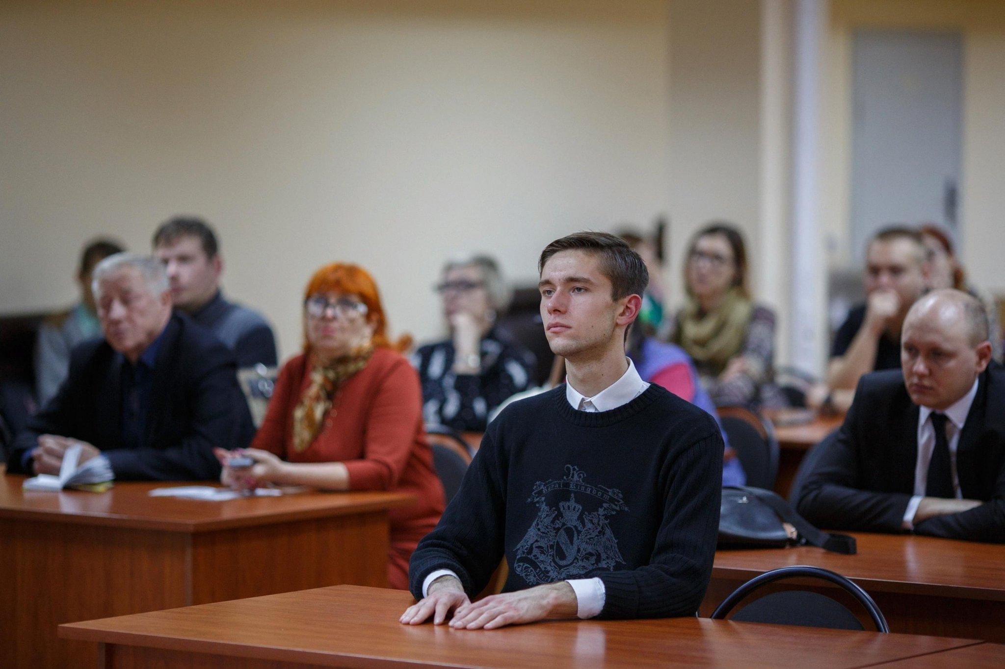 Лекция ученого. Проведение лекций и семинаров. Ученый лекция. Лекторий Достоевский.