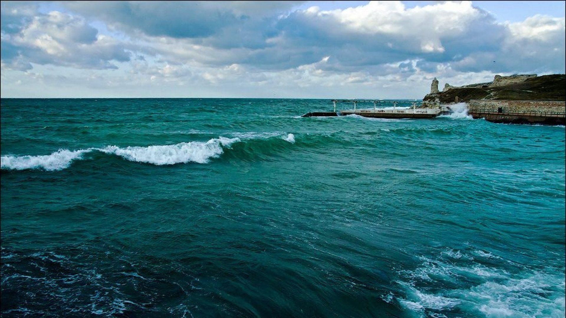 Фото черного моря. Черное море. Черная соя. Черное море фото. Море черное море.