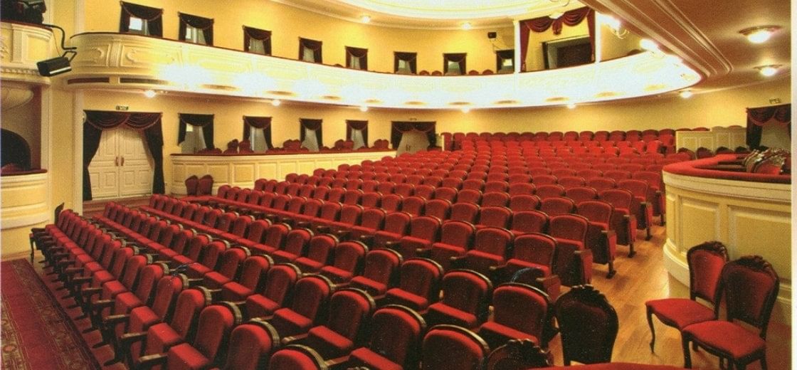 Музыкальный театр омск фото зала