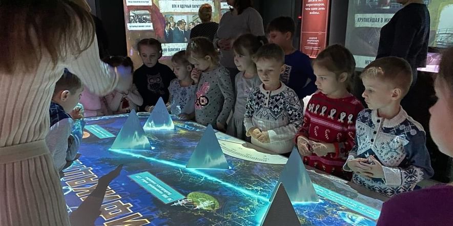 Основное изображение для события Экскурсия «Россия — моя история. 1945–2016»