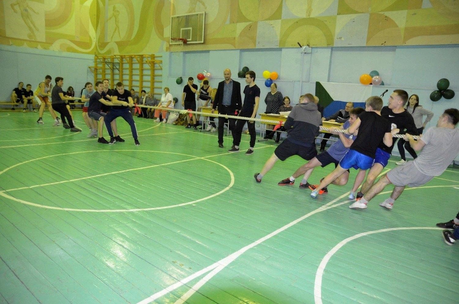Спортивные конкурсы для школьников 4 класса. Соревнование а ну ка мальчики. А ну-ка парни босиком. Спортивные соревнования а ну ка мальчики. Спортивные соревнования а ну ка мальчики.