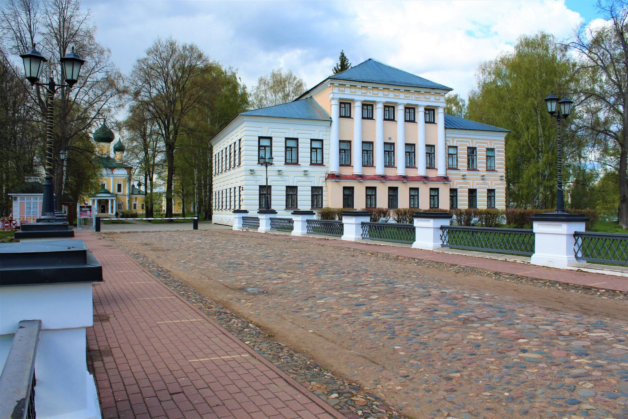 Здание бывшей городской думы — Угличский район, ул. Кремль, д. 1. Подробная  информация о музее: расписание, фото, адрес и т. д. на официальном сайте  Культура.РФ