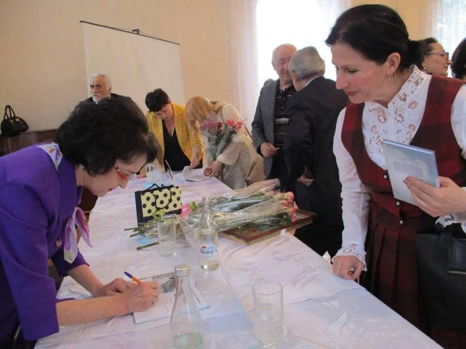 Цдод черкесск. ГНБ КЧР им.х Байрамуковой сайт. Светлана Борисовна Байрамукова КЧР. ГНБ КЧР им.х Байрамуковой зданием. Адвокат Светлана Байрамукова КЧР.