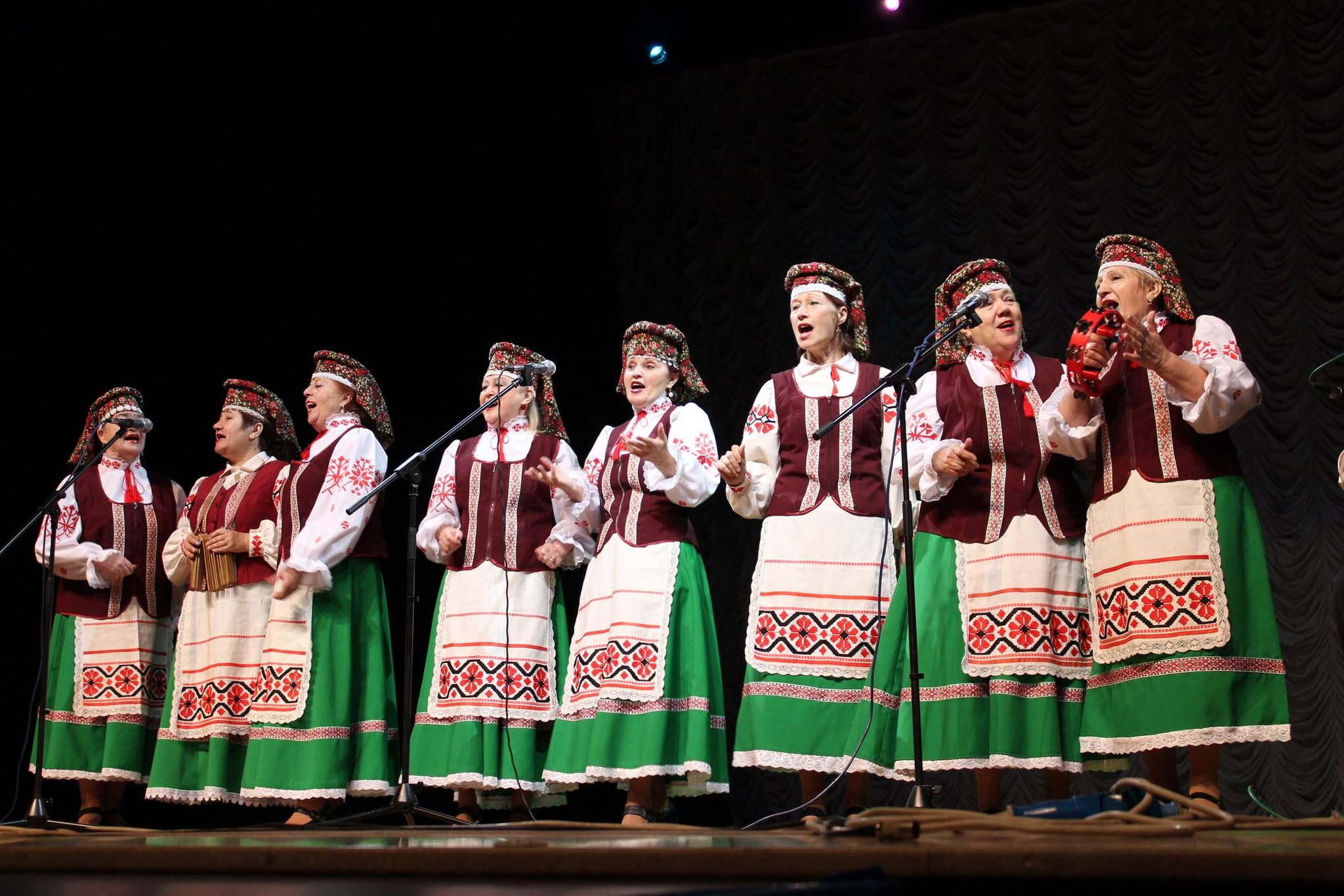 Фольклорный вокальный жанр особенно любимый детьми. Фестиваль Садко Великий Новгород 2022. Фольклорный вокал. Народное пение. Фольклорное пение.