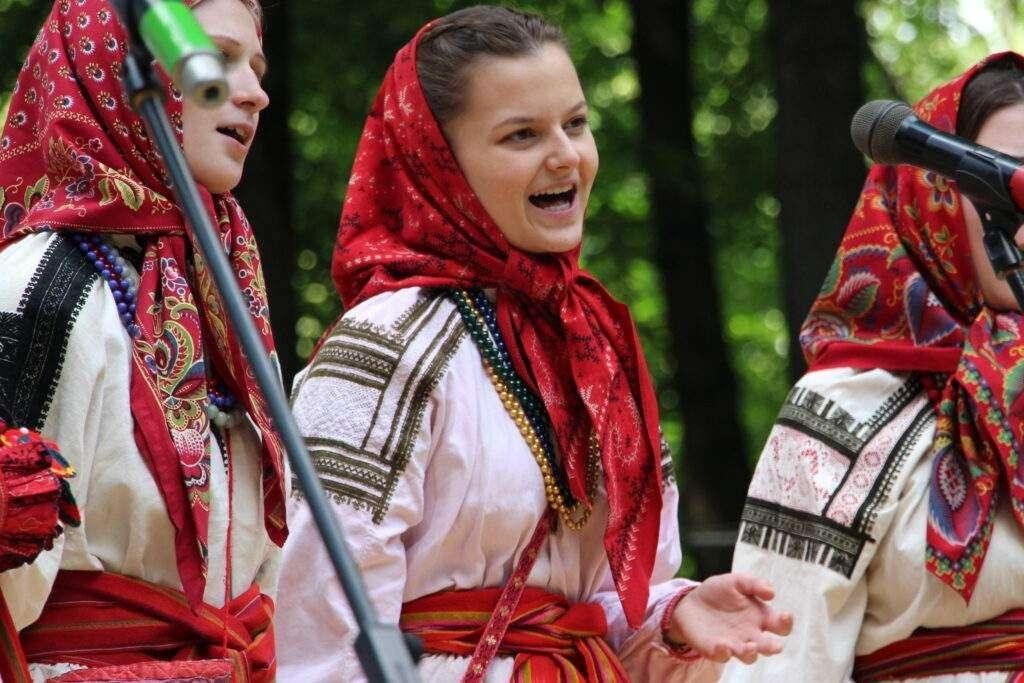 Развлечения фольклорные. Русские фестивали современные.