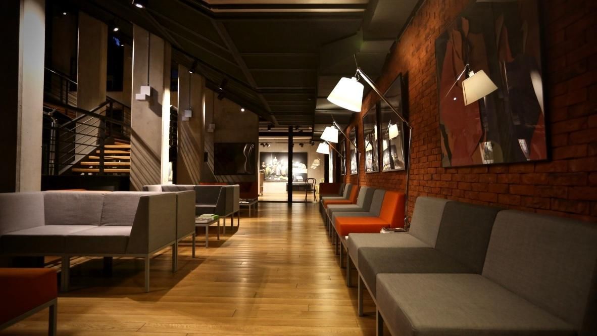 каменный театр в воронеже. здание воронежского камерного театра. камерный театр здание воронеж. камерный театр воронеж вид с улицы. воронеж театр камерный театр.