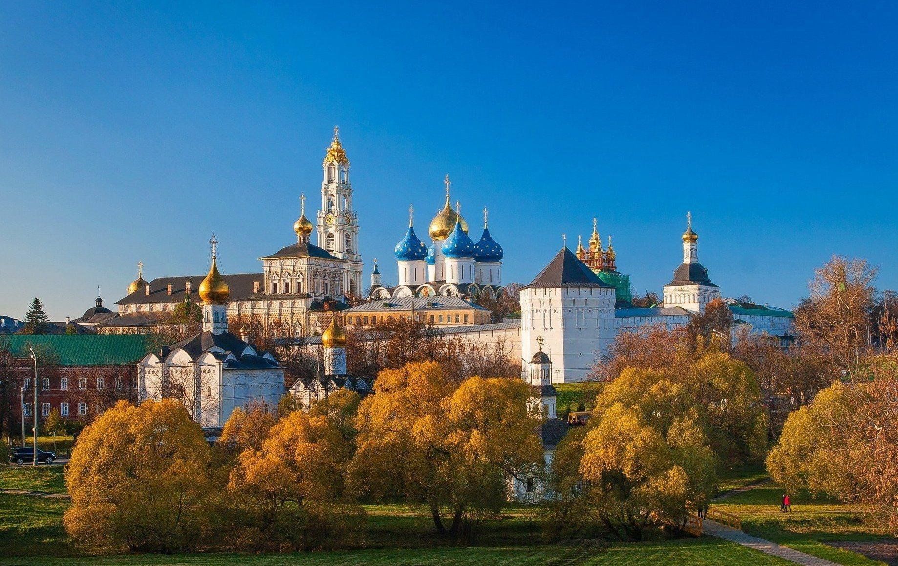 Монастыри сергиева посада фото