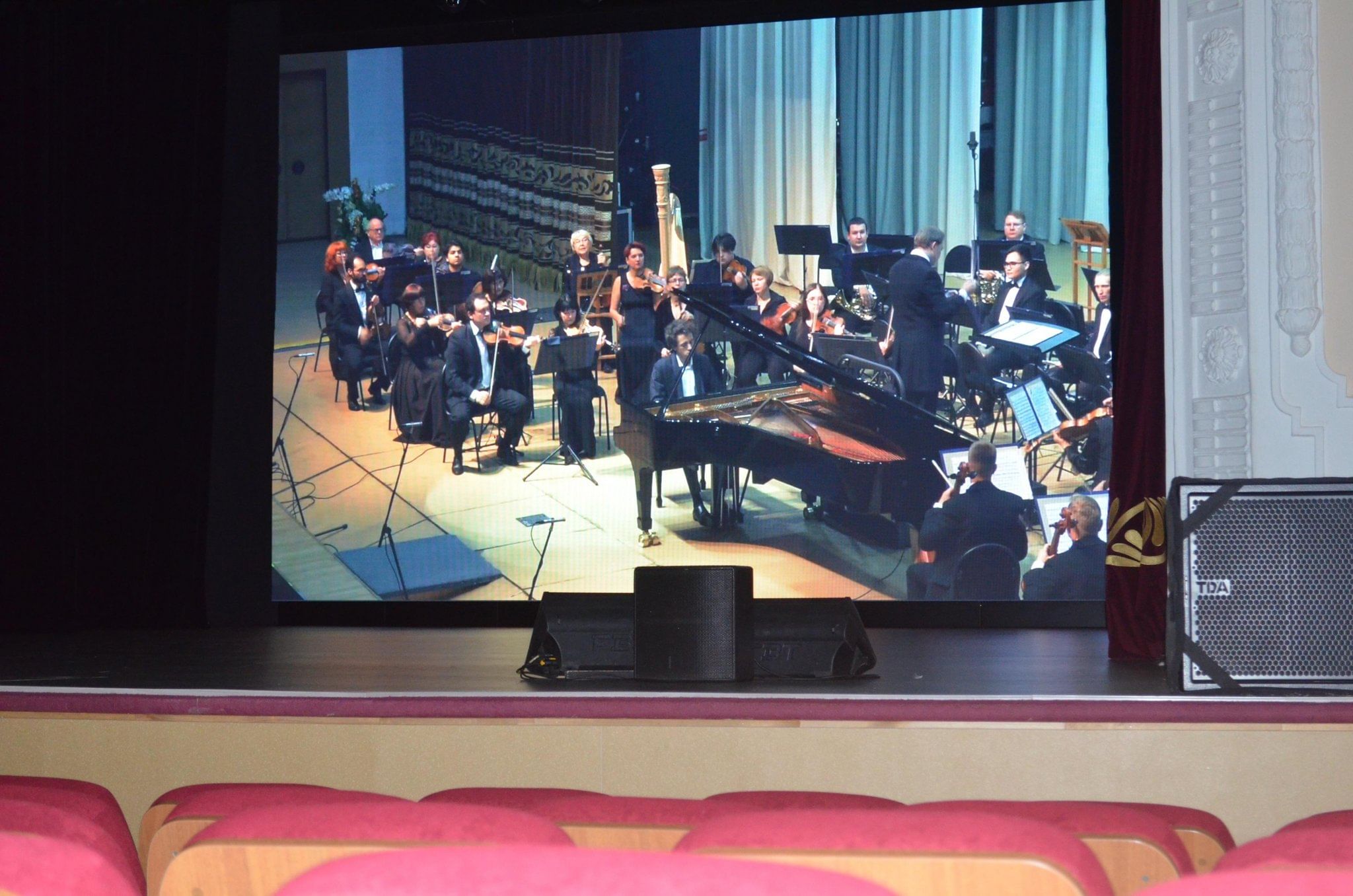 парк победы поклонная гора концерты. культурная суббота логотип. поэтическое ассорти люблю тебя моя россия про культура. трансляция праздничного концерта. коллектив шаги выступление на красной горе.