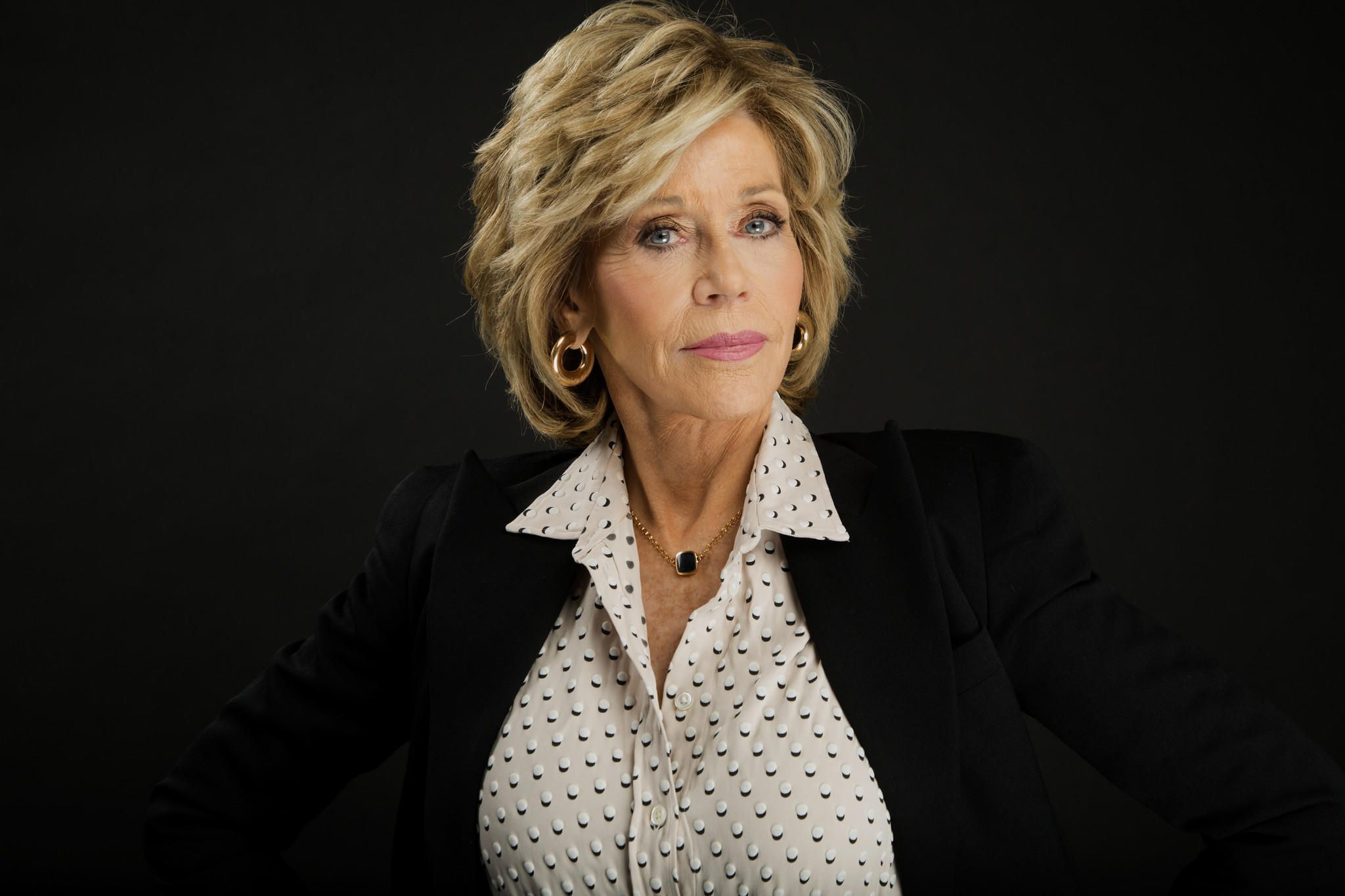 Американские актрисы в возрасте. Jane Fonda. Jane Fonda 2019. Джейн фонда фото. Джейн фонда 50-60 лет.