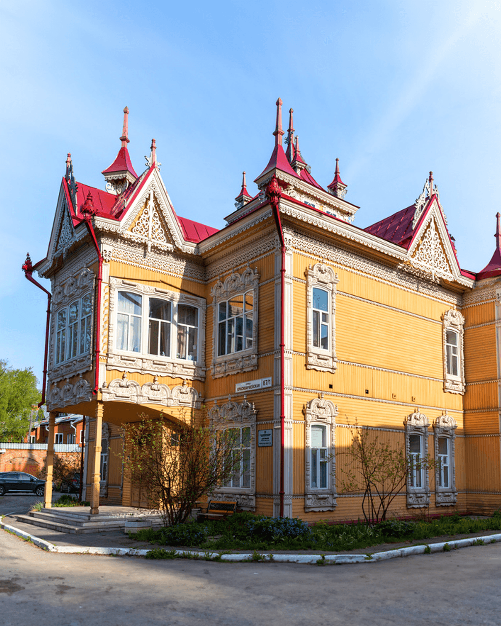 «Дом с жар-птицами», Томск. Фотография: NataMint / фотобанк «Лори»