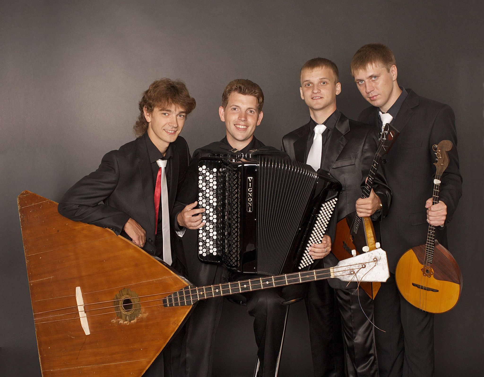 ансамбль парафраз саратов. концерт. концерт шамана в вологде. народный квартет. квартет русских народных инструментов expromt.