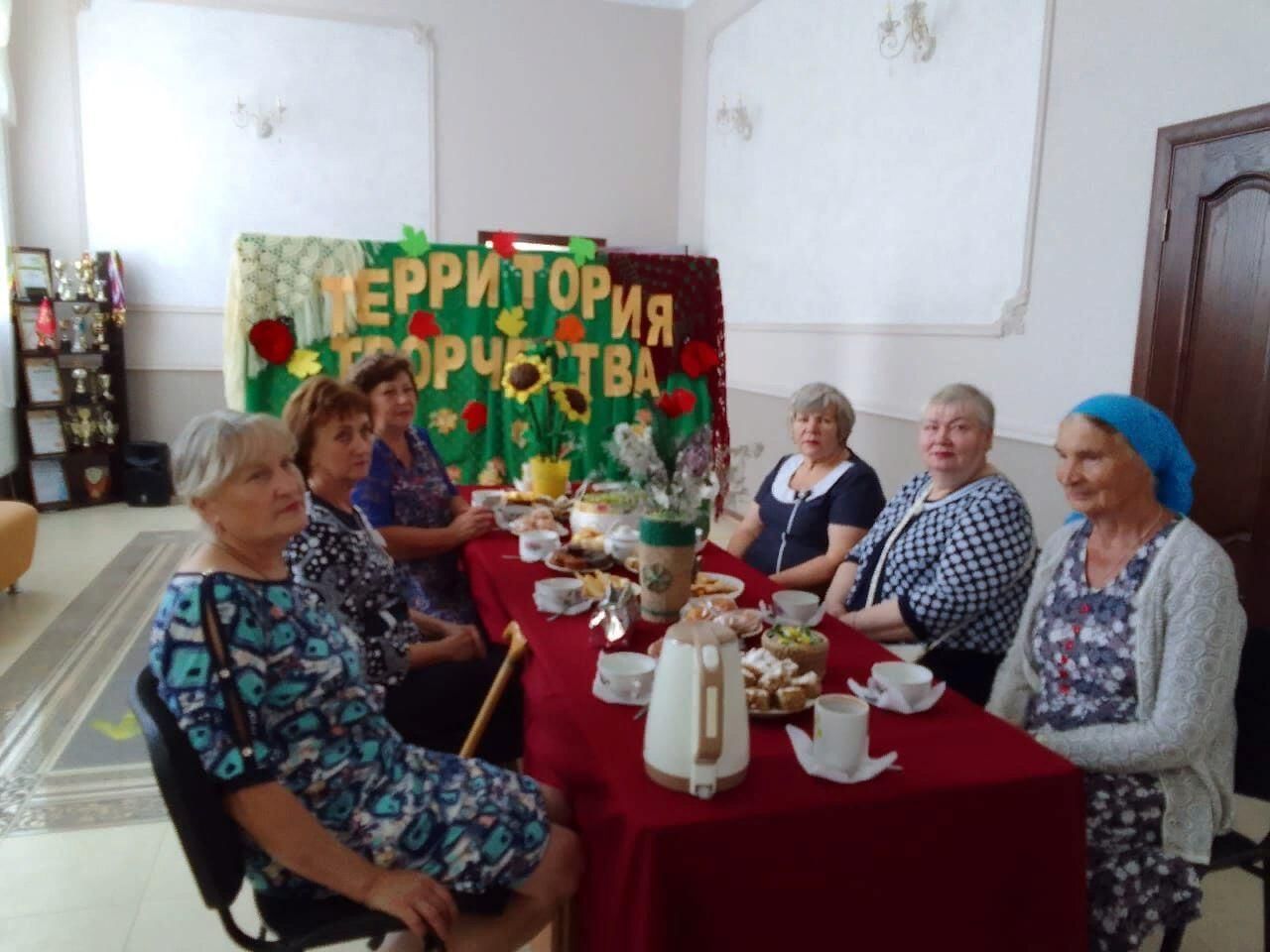 Погода в селе архангельском буденновского. Село Преображенское Буденновский район. Школа красный октябрь Буденновский район. Село Преображенская Ставропольский край Буденновский район. Село Орловка Ставропольский край Буденновский район.