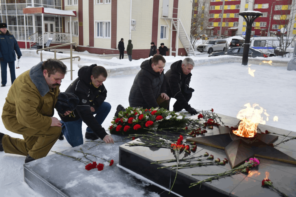 Вечный огонь ухта фото