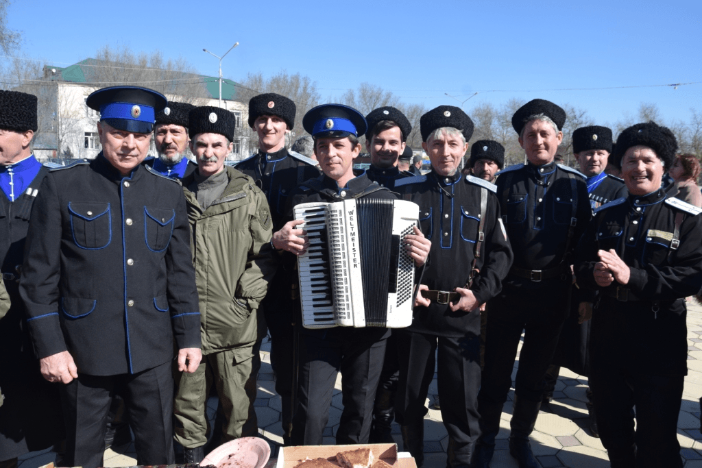 Братцы песня казачья