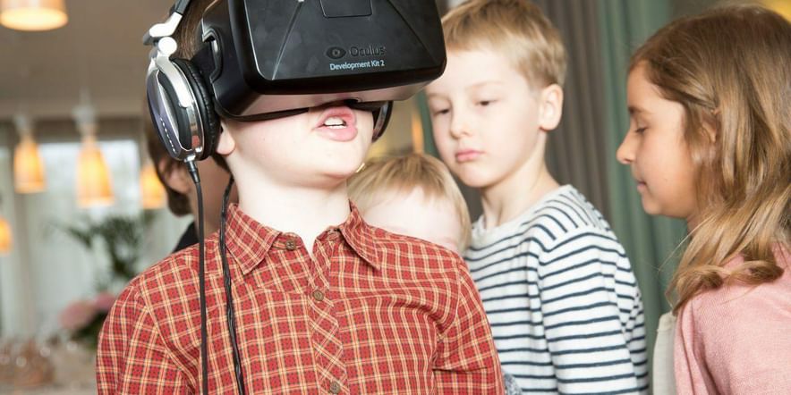 Основное изображение для события VR-экскурсия «Назад в триасовый период»