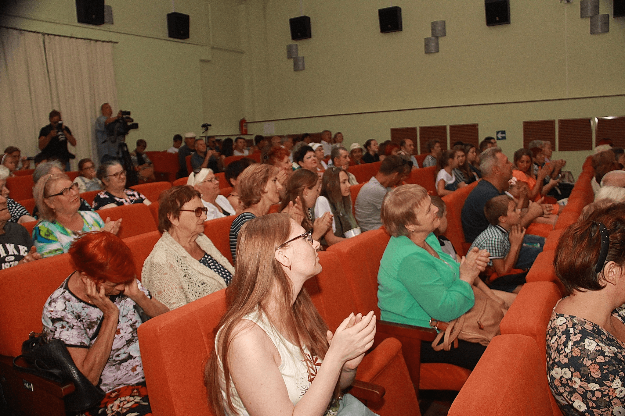 Кинотеатр кдц. КДЦ мир Тамбов. Дом культуры мир Тамбов. Фестиваль парк Тамбов кинотеатр. ДК мир Гастелло Тамбов.