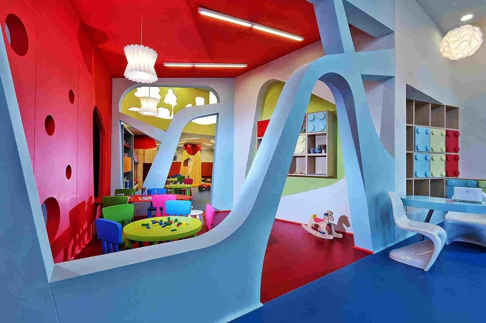 Какие есть детские помещения. Игровая комната. Современный детский сад. Детская игровая комната. Необычный детский сад.