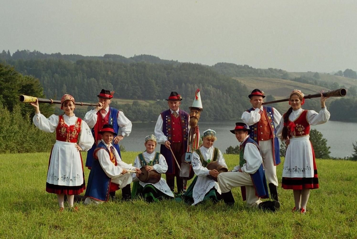 Культурные традиции западной европы. Кашубы. Кашубы национальный костюм национальный. Кашубы нац костюм. Кашубы Польша.
