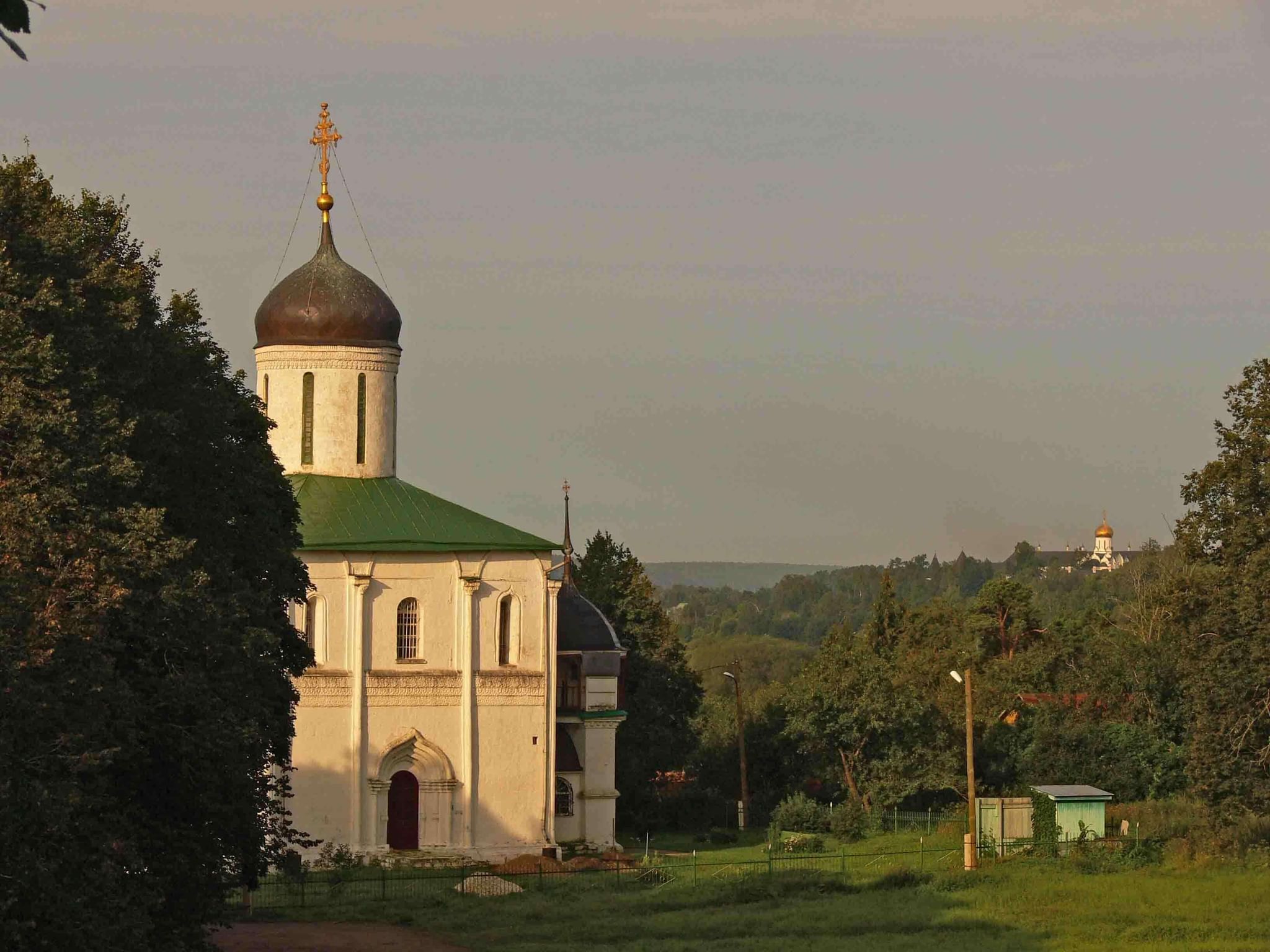 Успенский собор в звенигороде фото