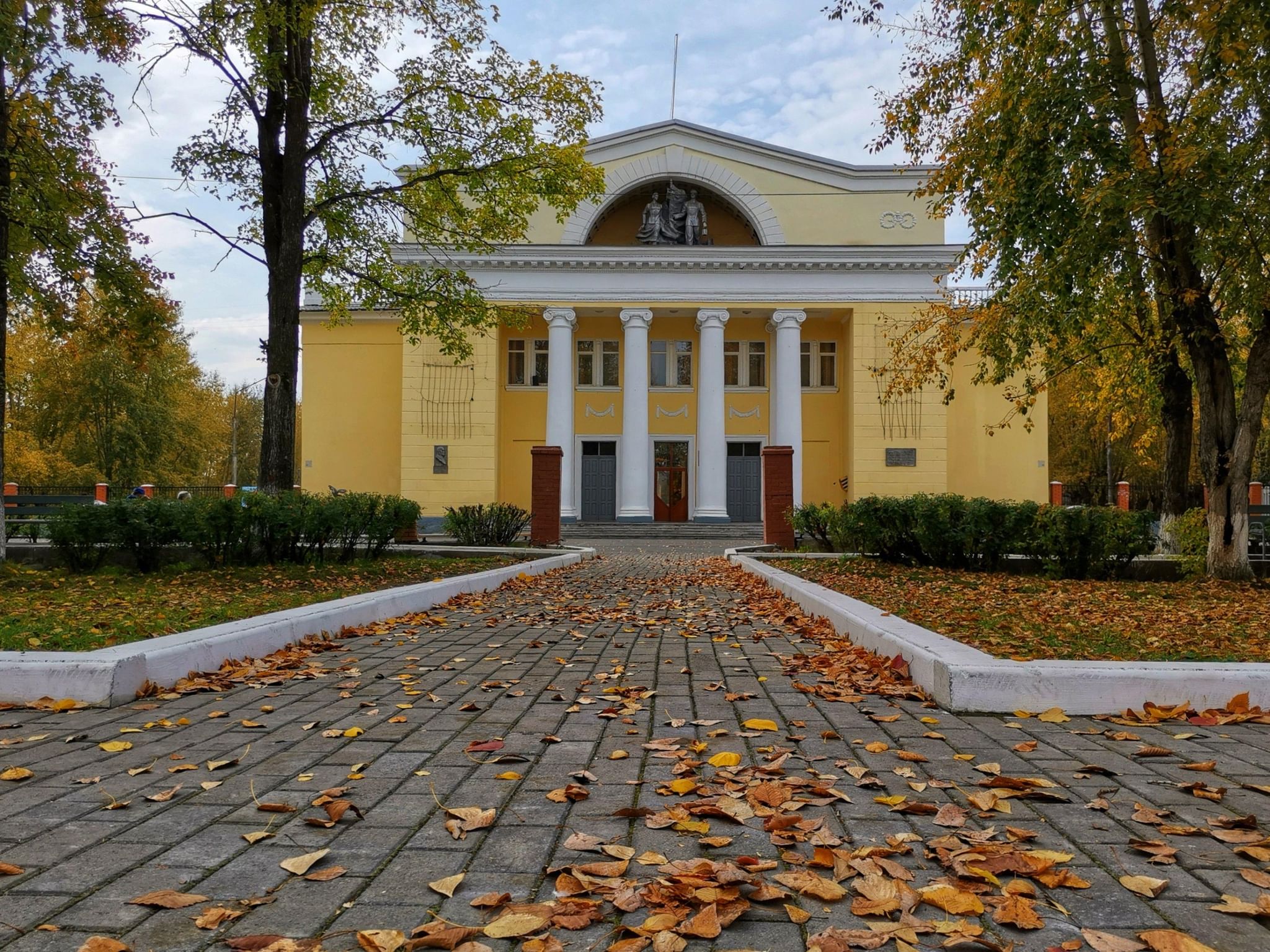 достопримечательности города серова