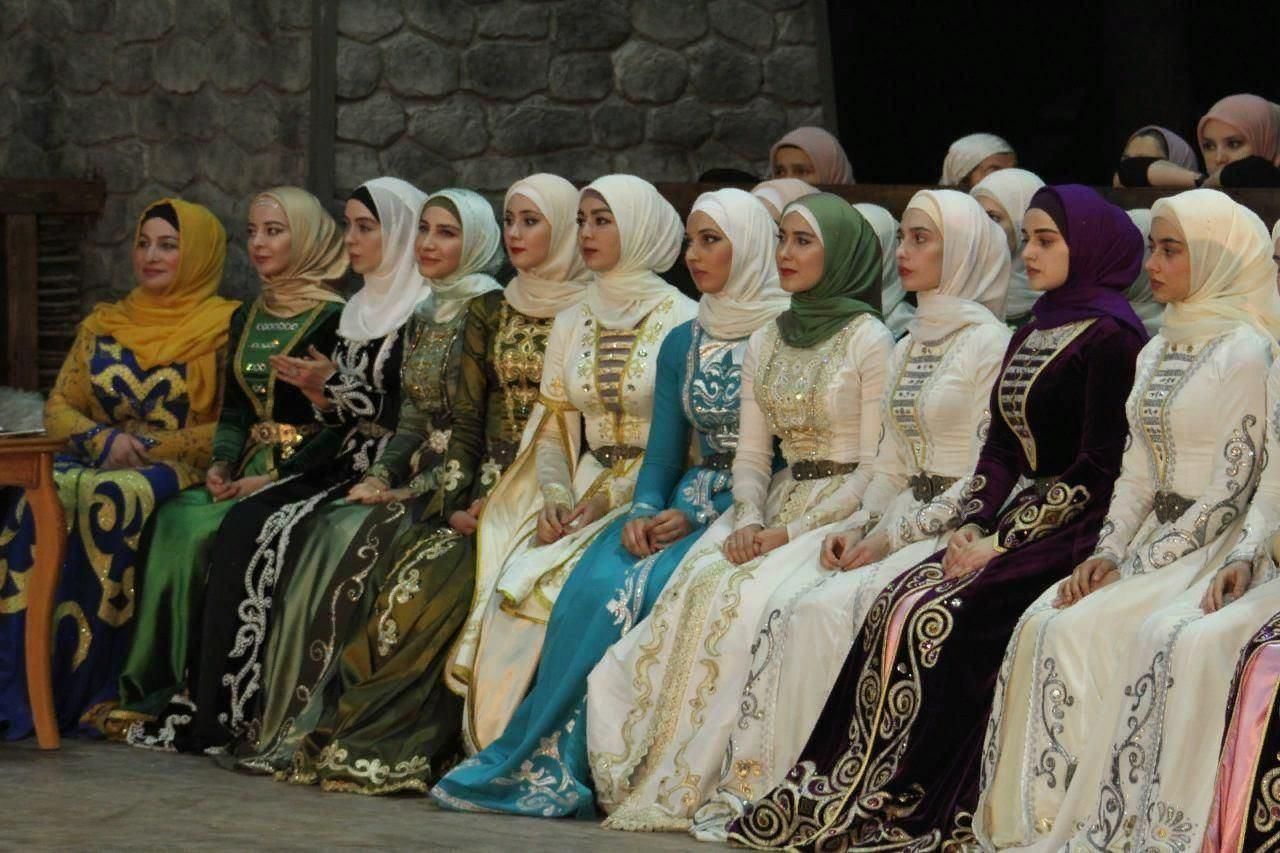 Чеченские женщины