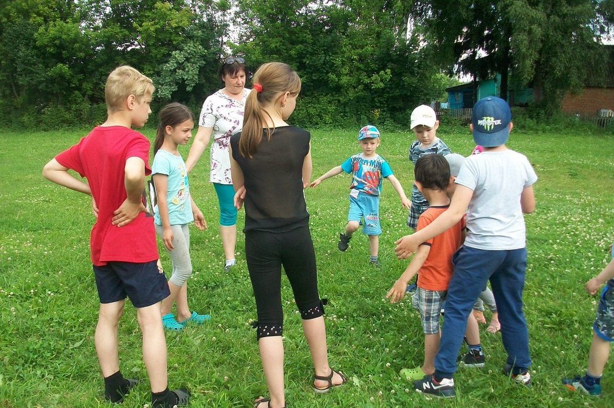 Игры на воздухе в лагере